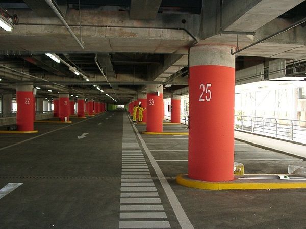 کلنگ زنی پارکینگ طبقاتی خیابان امام خمینی(ره) قم با اعتبار ۱۰۰۰ میلیارد ریالی/احداث ۴۰۰ سلول پارک در این پارکینگ