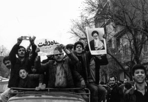 ۲۶ دی؛ فرار شاه، پایان یک سلطنت و آغاز حاکمیت مردم