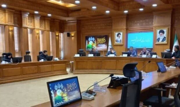 عدم حضور ۶ نفر عضو شورای شهر قم آبستراکسیون تلقی میشود عدم حضور ۶ نفر عضو شورای شهر قم آبستراکسیون تلقی میشود