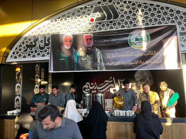 توزیع بیش از ۱۵ هزار وعده غذای نذری در موکب حسینی کتائب سیدالشهدا در کرمان