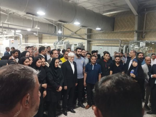 افتتاح واحد بزرگ تولید نخ‌های تخصصی با حضور معاون اول رئیس‌جمهور در قم